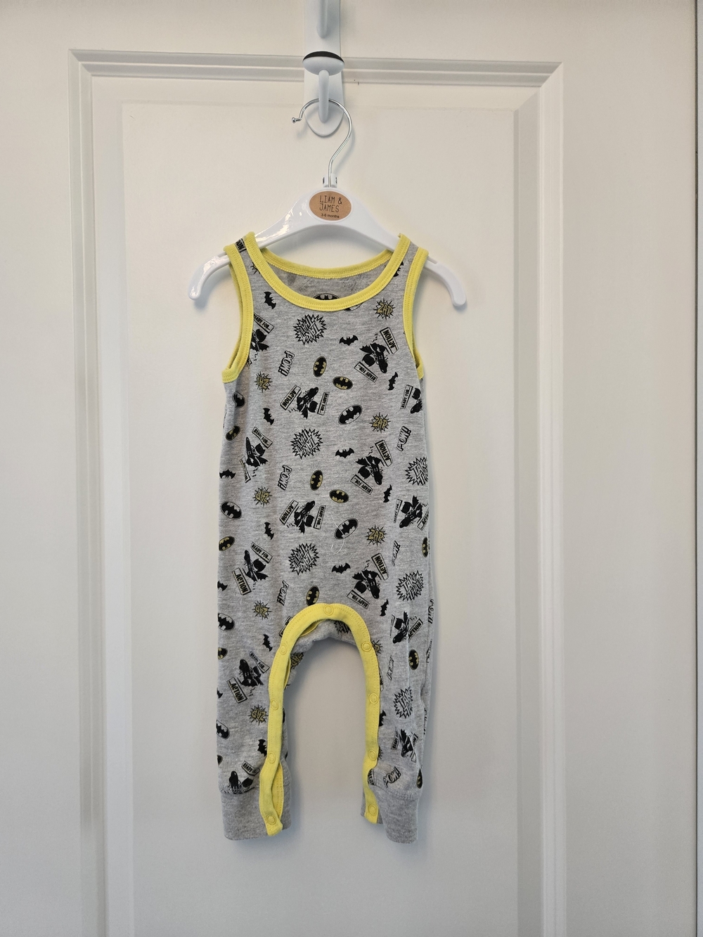 Batman Gray & Yellow Graphic Sleeveless Baby One-Piece Footie Romper 6-9m
